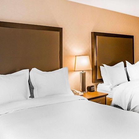 The Woodlands Inn ويلكس بار المظهر الخارجي الصورة