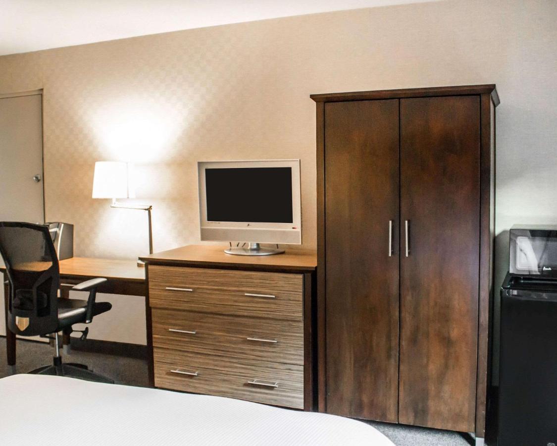 The Woodlands Inn ويلكس بار المظهر الخارجي الصورة