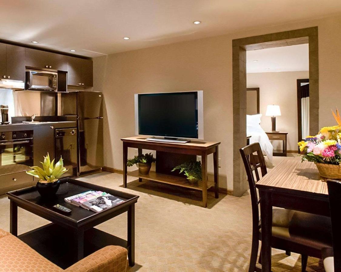 The Woodlands Inn ويلكس بار المظهر الخارجي الصورة