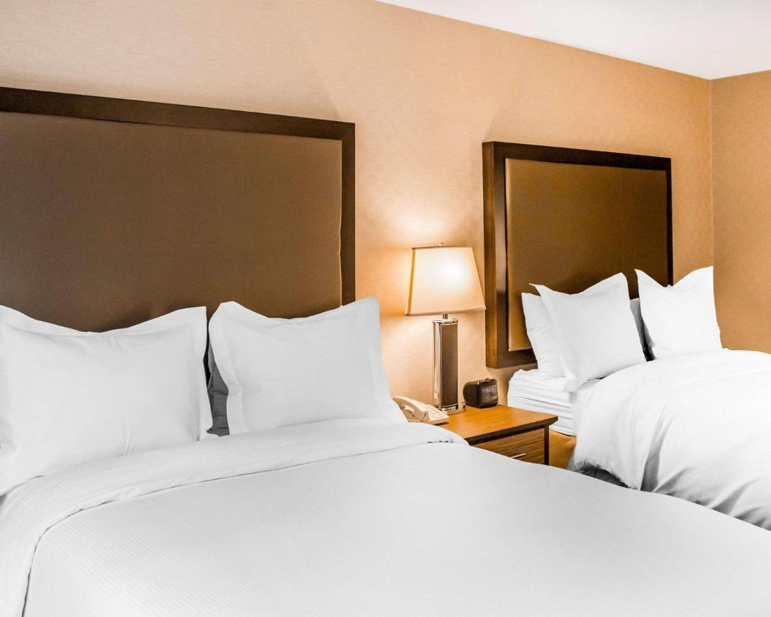 The Woodlands Inn ويلكس بار المظهر الخارجي الصورة