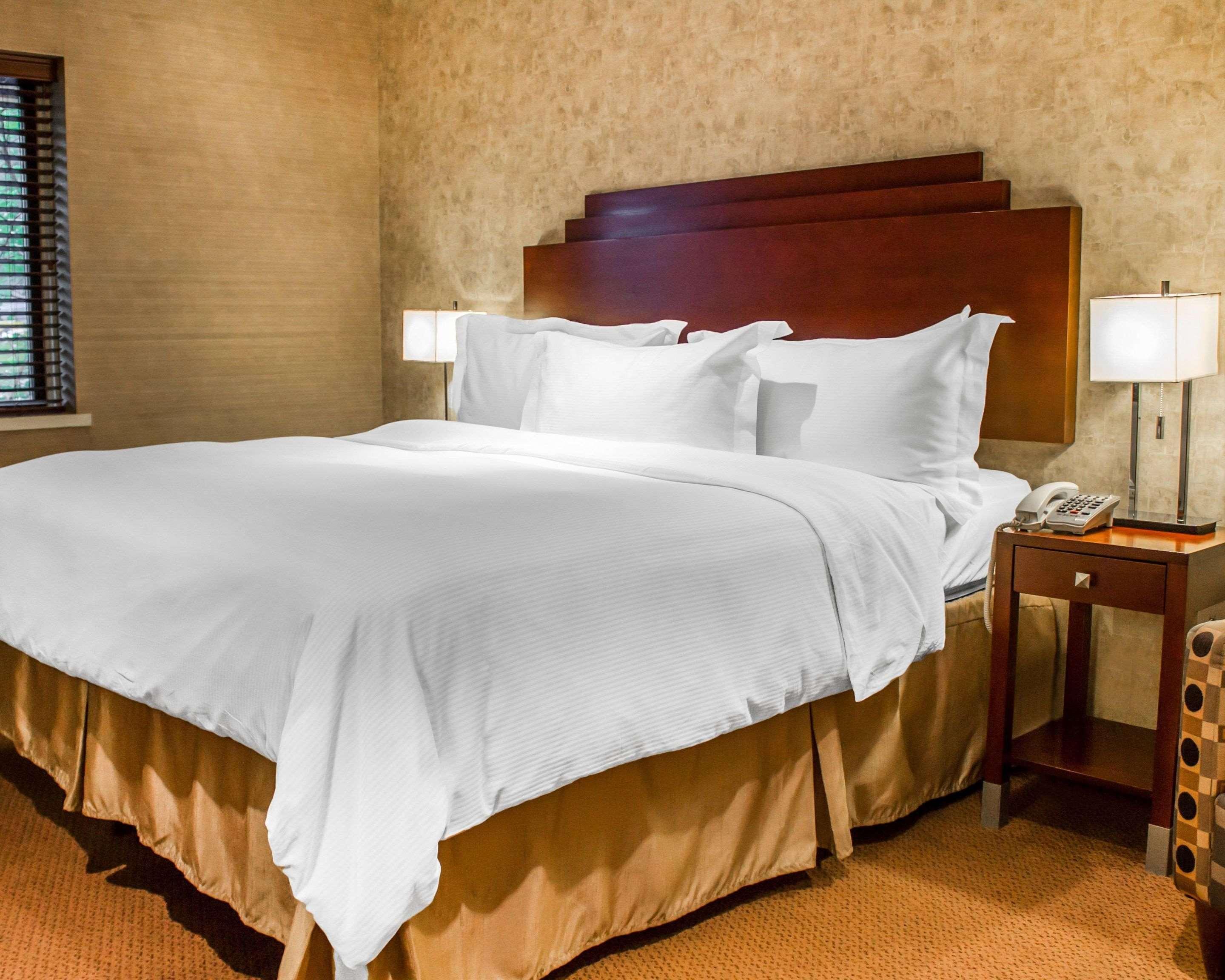 The Woodlands Inn ويلكس بار المظهر الخارجي الصورة