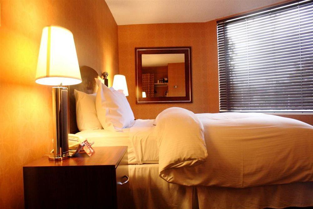 The Woodlands Inn ويلكس بار المظهر الخارجي الصورة