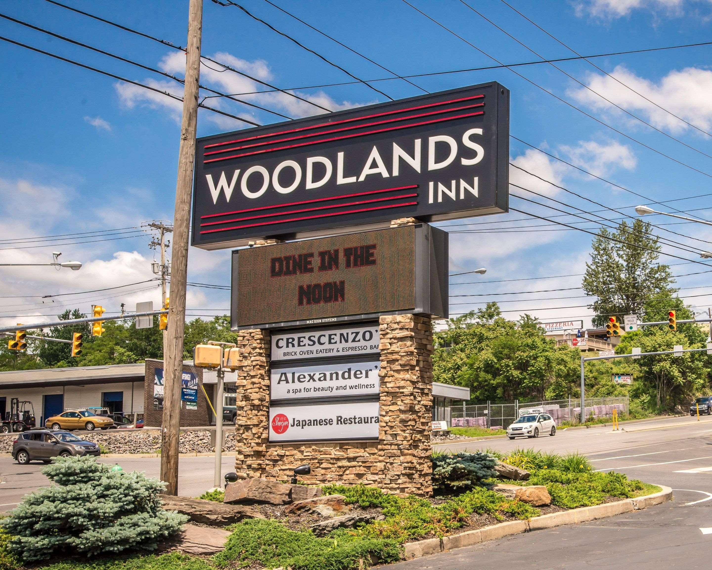 The Woodlands Inn ويلكس بار المظهر الخارجي الصورة