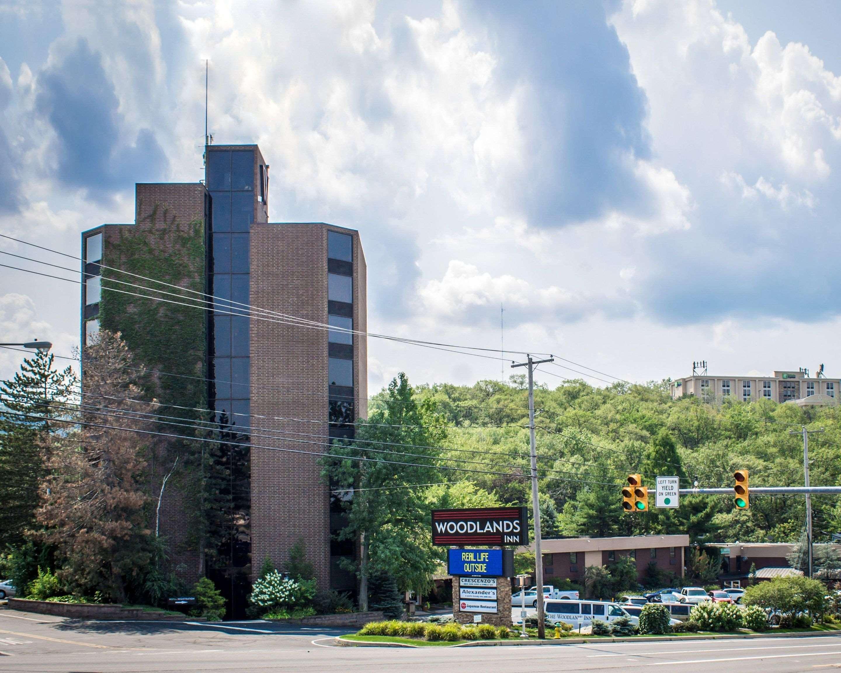 The Woodlands Inn ويلكس بار المظهر الخارجي الصورة