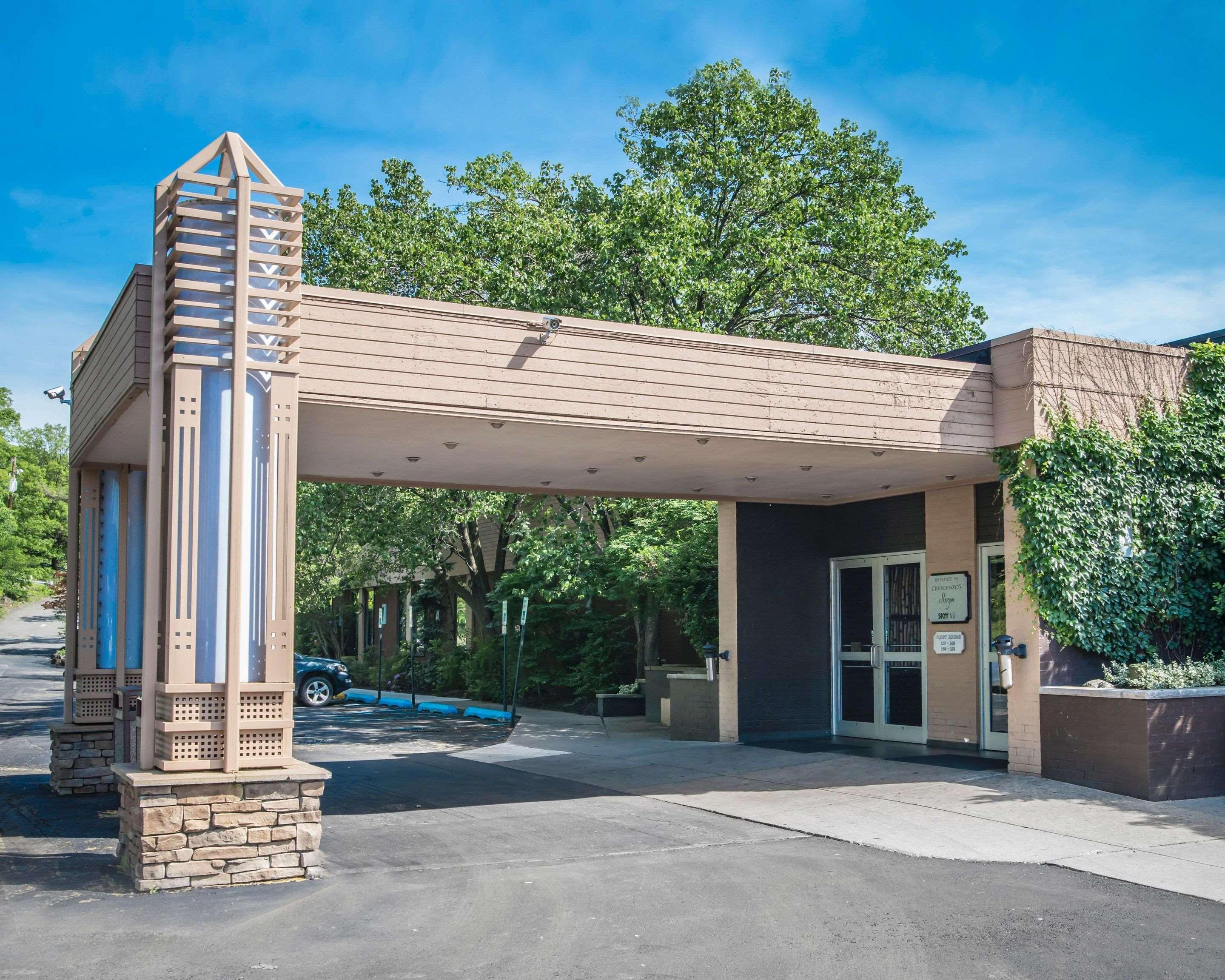 The Woodlands Inn ويلكس بار المظهر الخارجي الصورة