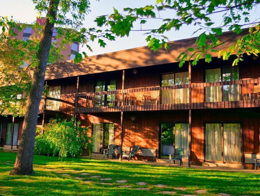 The Woodlands Inn ويلكس بار المظهر الخارجي الصورة