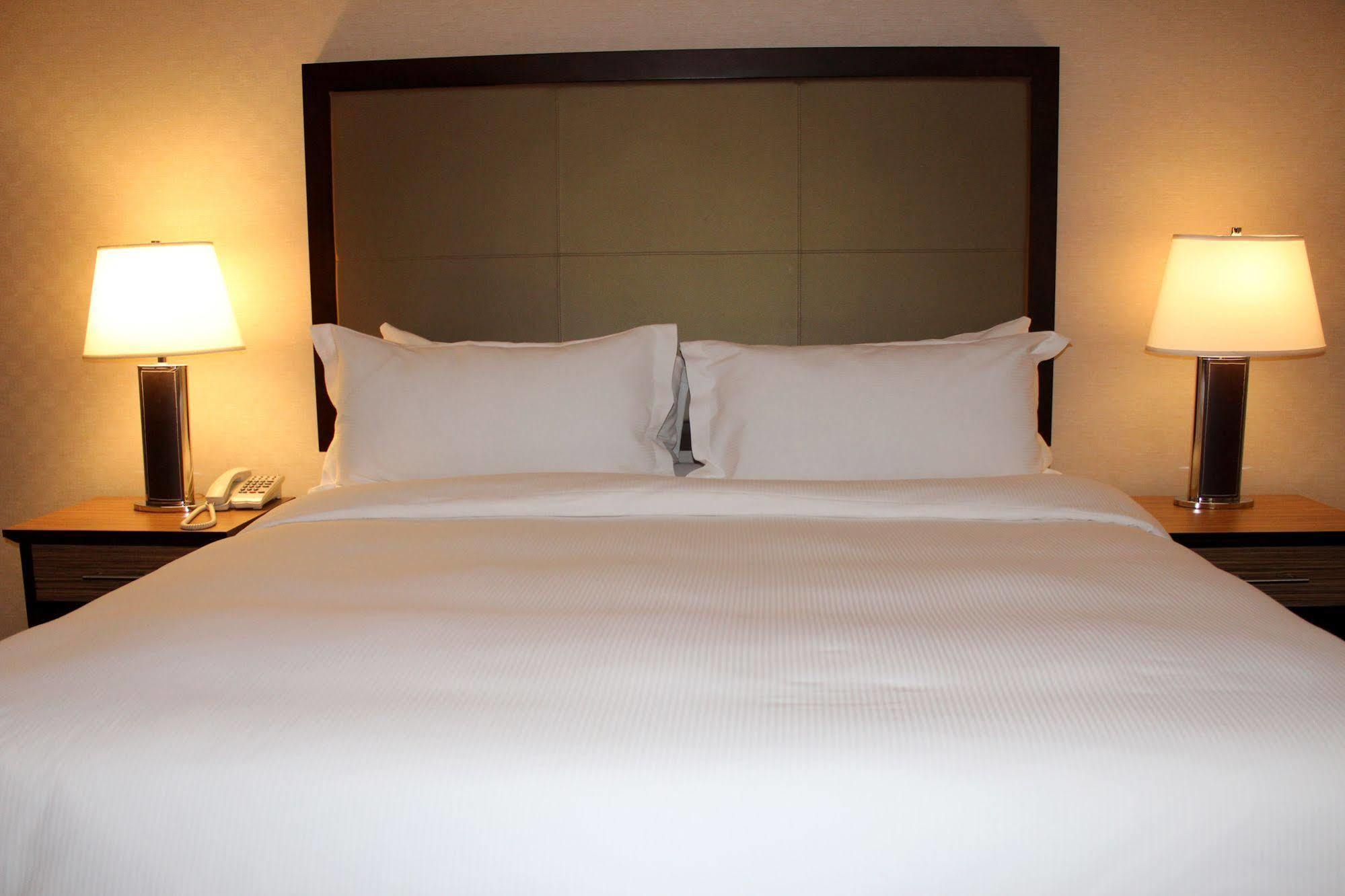 The Woodlands Inn ويلكس بار المظهر الخارجي الصورة