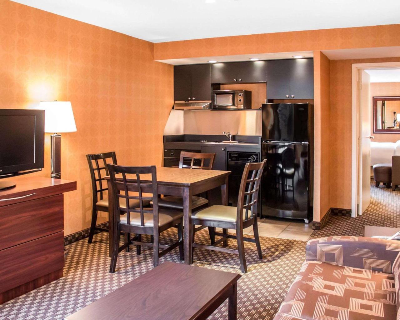 The Woodlands Inn ويلكس بار المظهر الخارجي الصورة