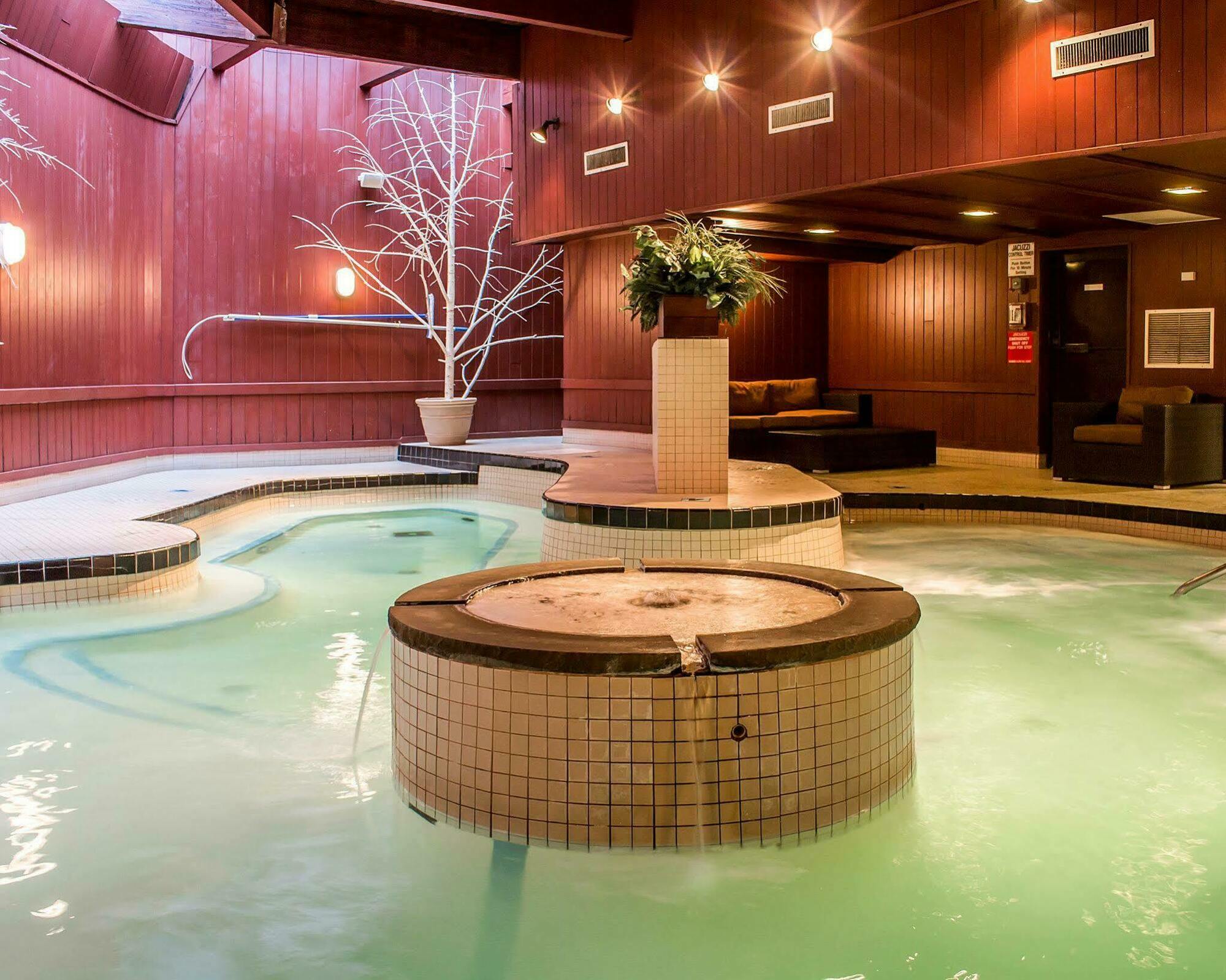 The Woodlands Inn ويلكس بار المظهر الخارجي الصورة